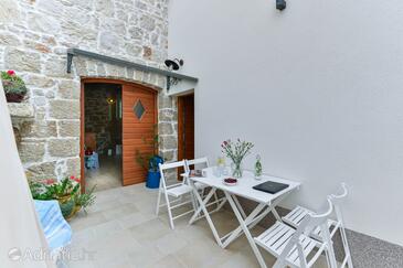 dalmatia-holiday-house-courtyard-2 (1)
